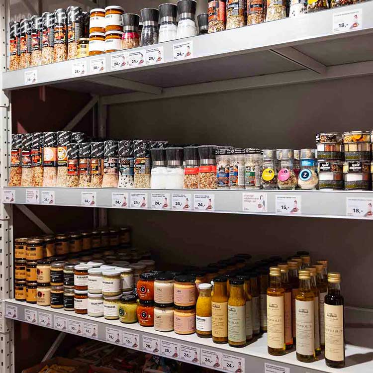 Hos Basic & More på Frederiksberg har de også et fint udvalg af fødevarer. 